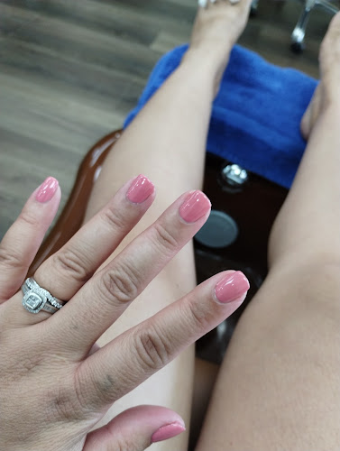 ULTRA Nail Spa