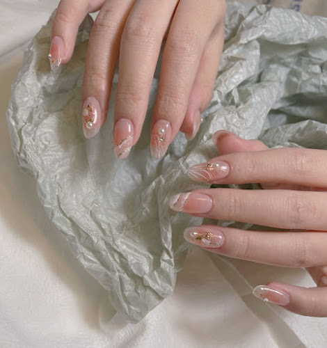 V-1 NAILS LA, nail salon in Arcadia, California