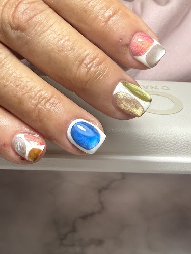 V Best Nail Art