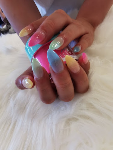 V Nail Spa, nail salon in Concord, California