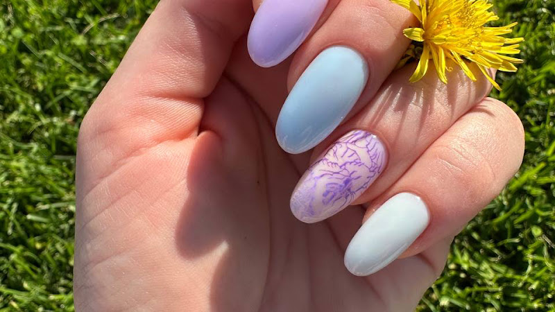 VALE NAILS