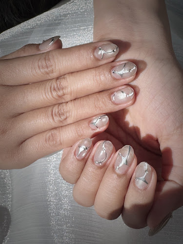 Valley nails & spa