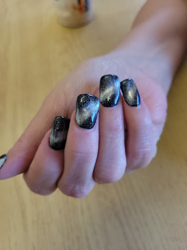 Vanna Nails, nail salon in Fountain Valley, California