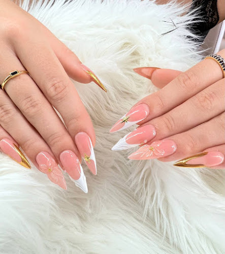 Vdara Nails Lounge, nail salon in Oceanside, California