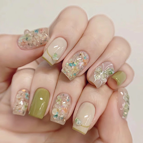 Velvet Press on Nails Shop