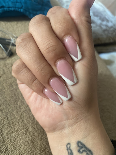 Vineland Nails Spa, nail salon in North Hollywood, California