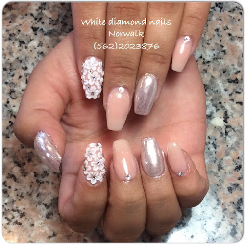 White Diamond Nails And Spa