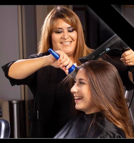 Yeni’S SALON & BEAUTY
