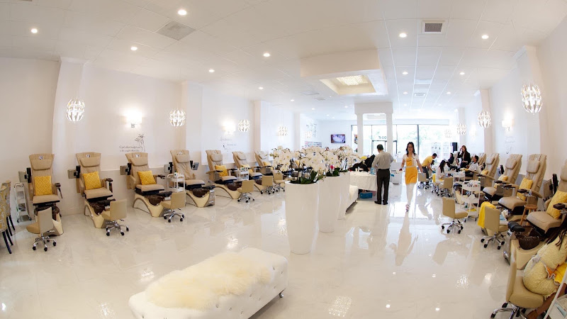 Ynot Nails Spa