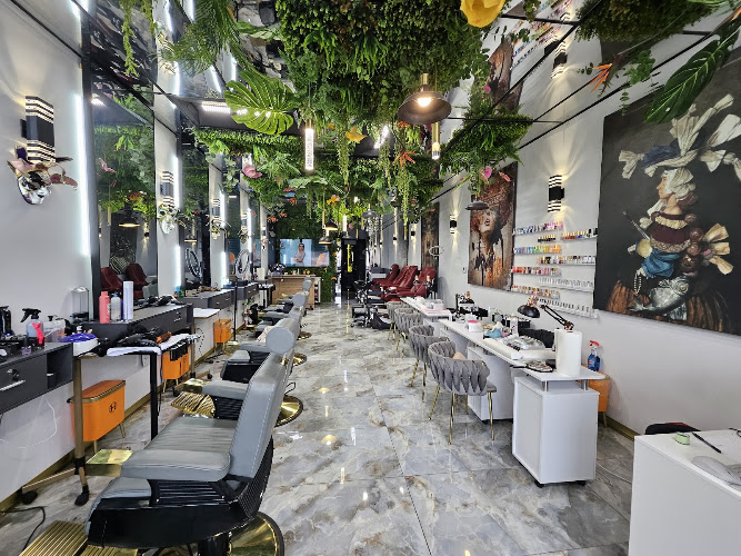ZhuZhu beauty and Nail salon
