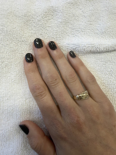 Ziva Nail Salon