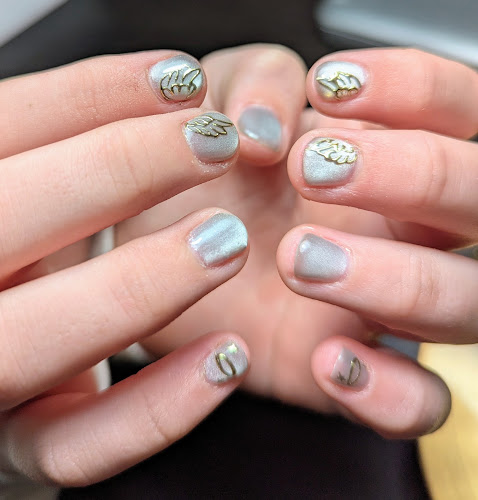Cool Kind Nails
