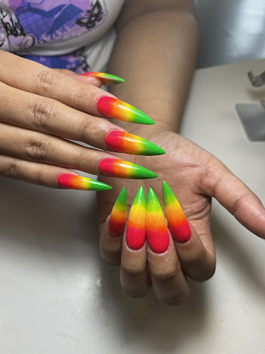 DeAn's Nails & Spa Brandon