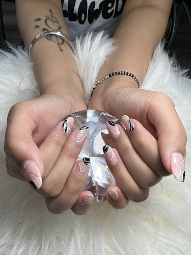 Diamond Nails & Spa