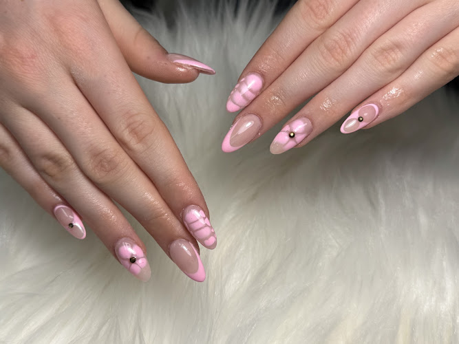 Honey Nail Spa
