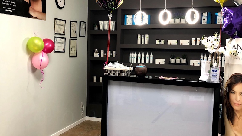 JiJi Nail Spa & Laser Centre