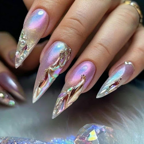 Kurvy Lashes & Nails