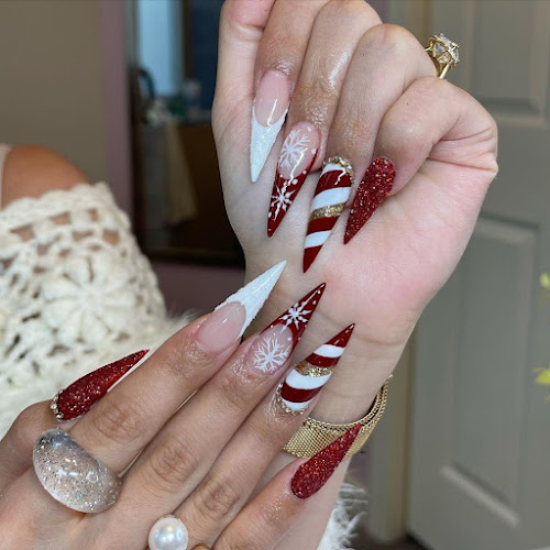 Lavish Nails & Beauty Spa