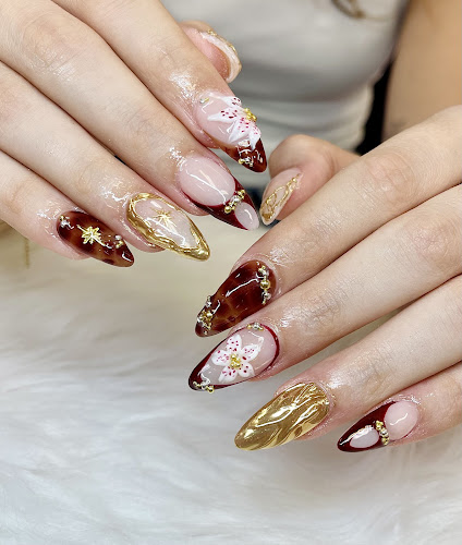 Nails 19s