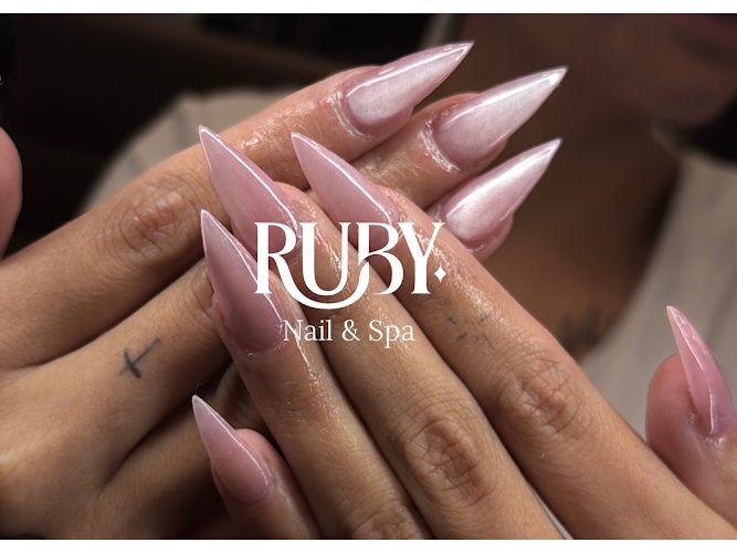 RUBY NAIL BAR