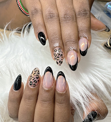 TUXEDO NAIL & SPA