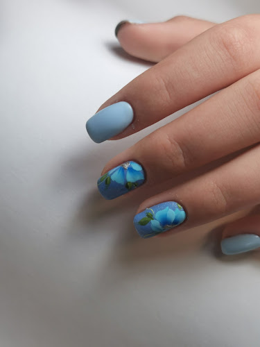Nail Art by Lana Ross