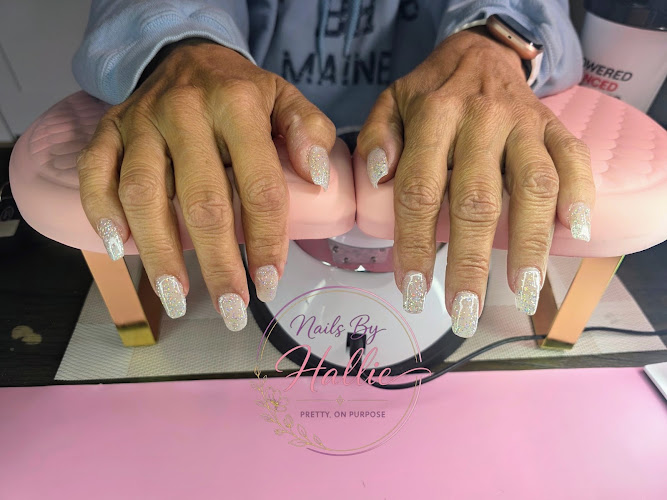 Nails by Hallie