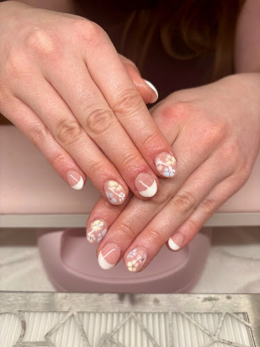 Sarah’s Nail Haven - Gel Nails