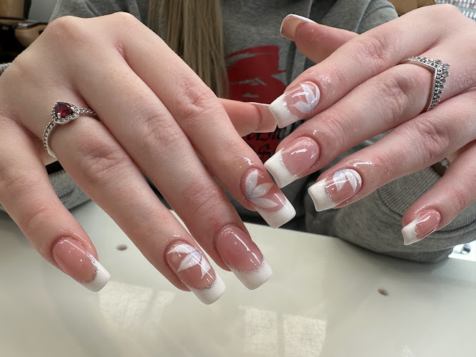 BaLi Nail Salon