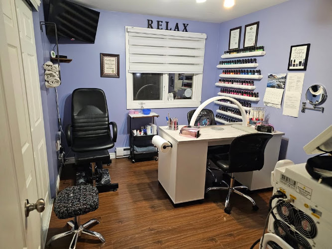 Heather's Nail Studio & Spa
