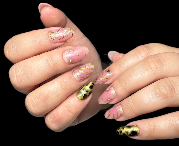 Nails by Albina