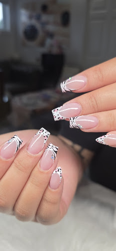 AAA Nails