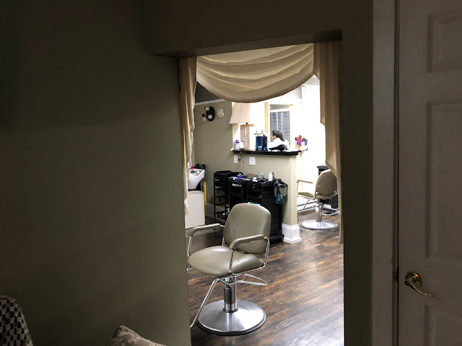 Alain Manalo Salon