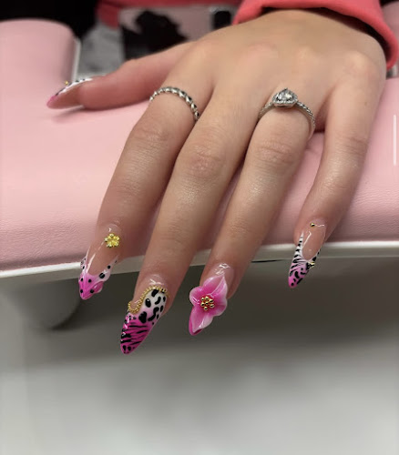 LevelUpBeautyLounge