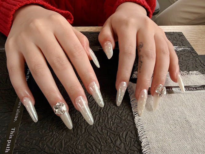 MZ Nails, nail salon in Sydney, Nova Scotia