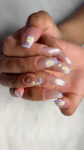 Nails and henna studio
