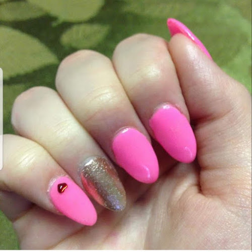 Queen Nails