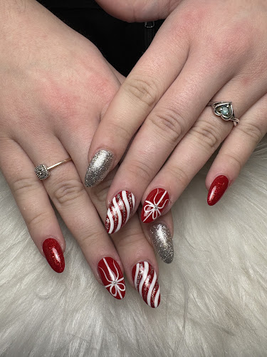 Tulip Nails