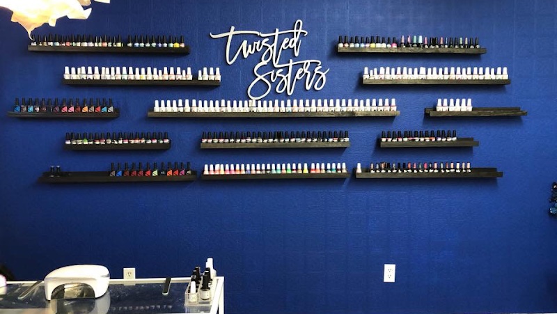 Twisted Sisters' Nails