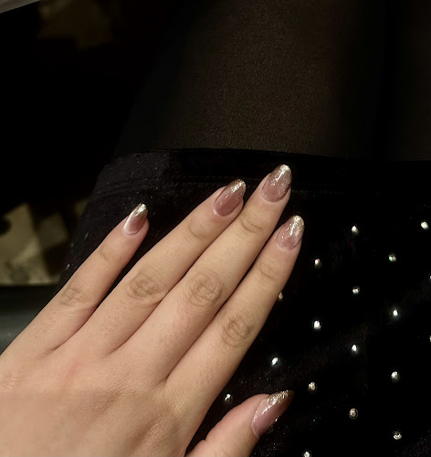 10.20.nails