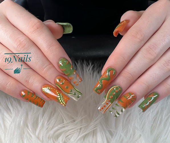 19 Nails