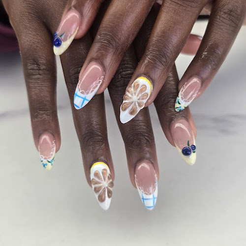 550 Nail Bar