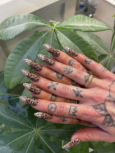 AA Nails & Spa Inc.