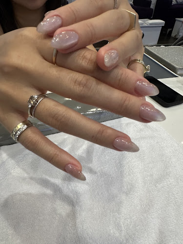 A&M Eyelash and Nail Studio
