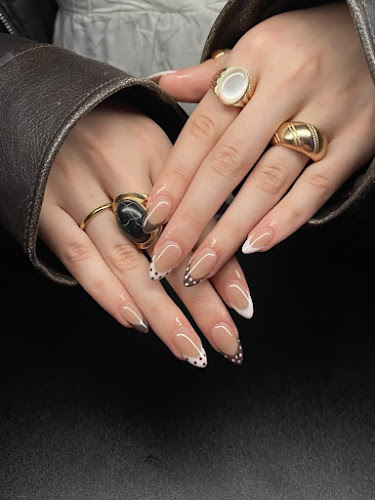 AMÉE DE NAILS & BEAUTY
