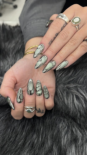 Amazing Nails