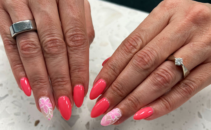 Ancaster Village Nails & Spa