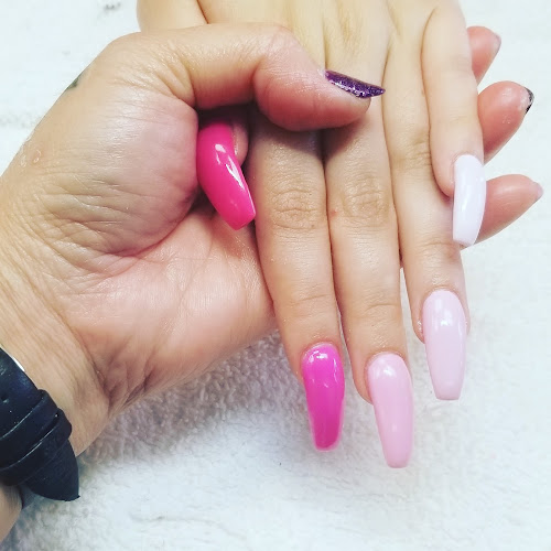 Artistic Nails