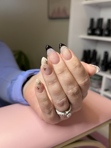 Barbara Lunelli Nails