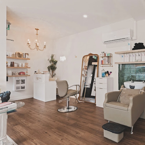 Beauty & Co. By Bretton